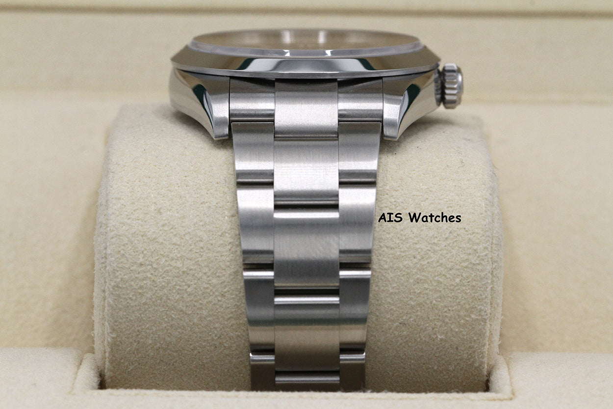 Rolex Explorer 124270 36MM 2025 Box & Papers