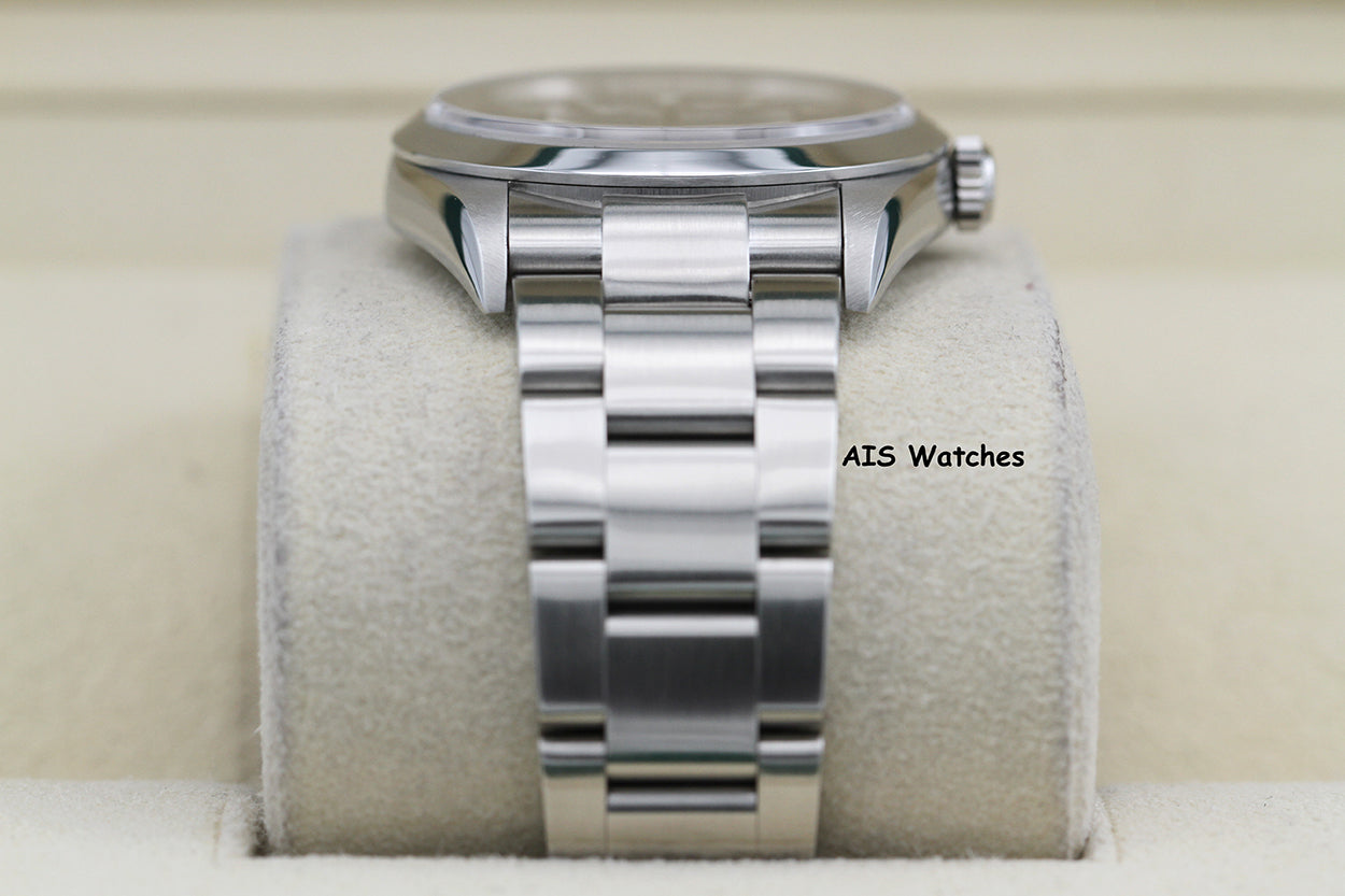 Rolex Explorer 114270 36MM P Serial