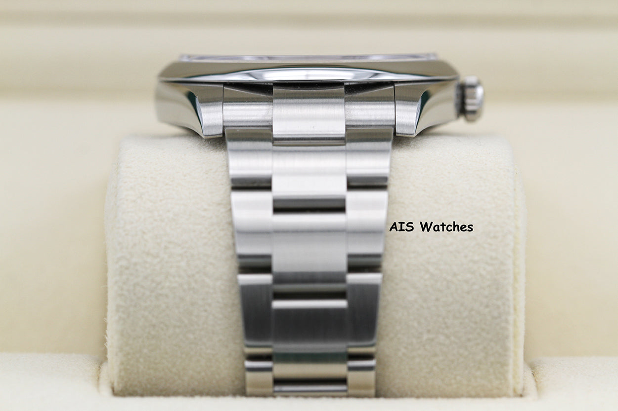 Rolex 124300 Oyster Perpetual 41 MM Black Dial 2022 Box & Papers