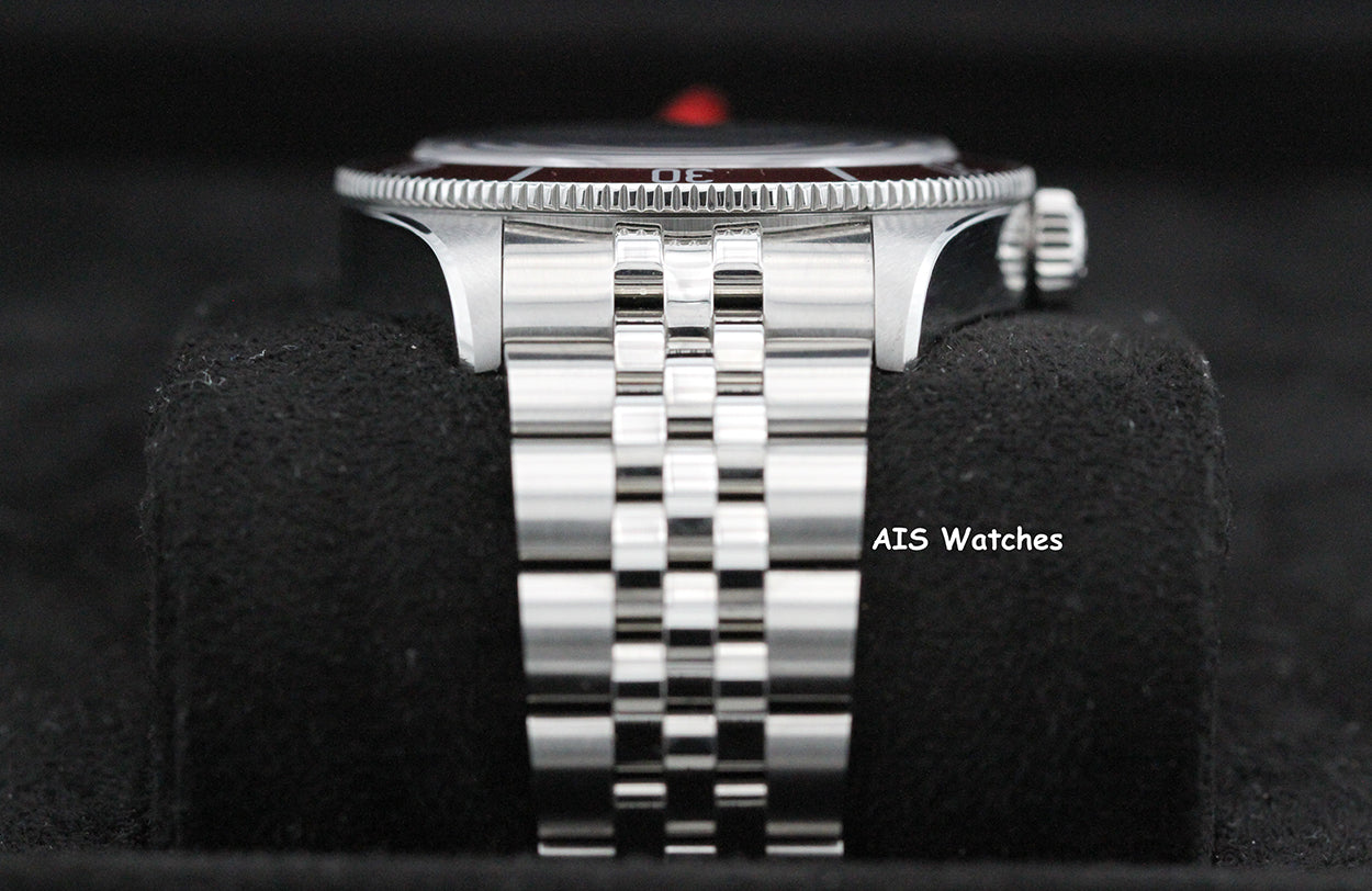 Tudor M7939A1A0RU Black Bay 58 Burgundy Dial SS Jubilee Bracelet B&P