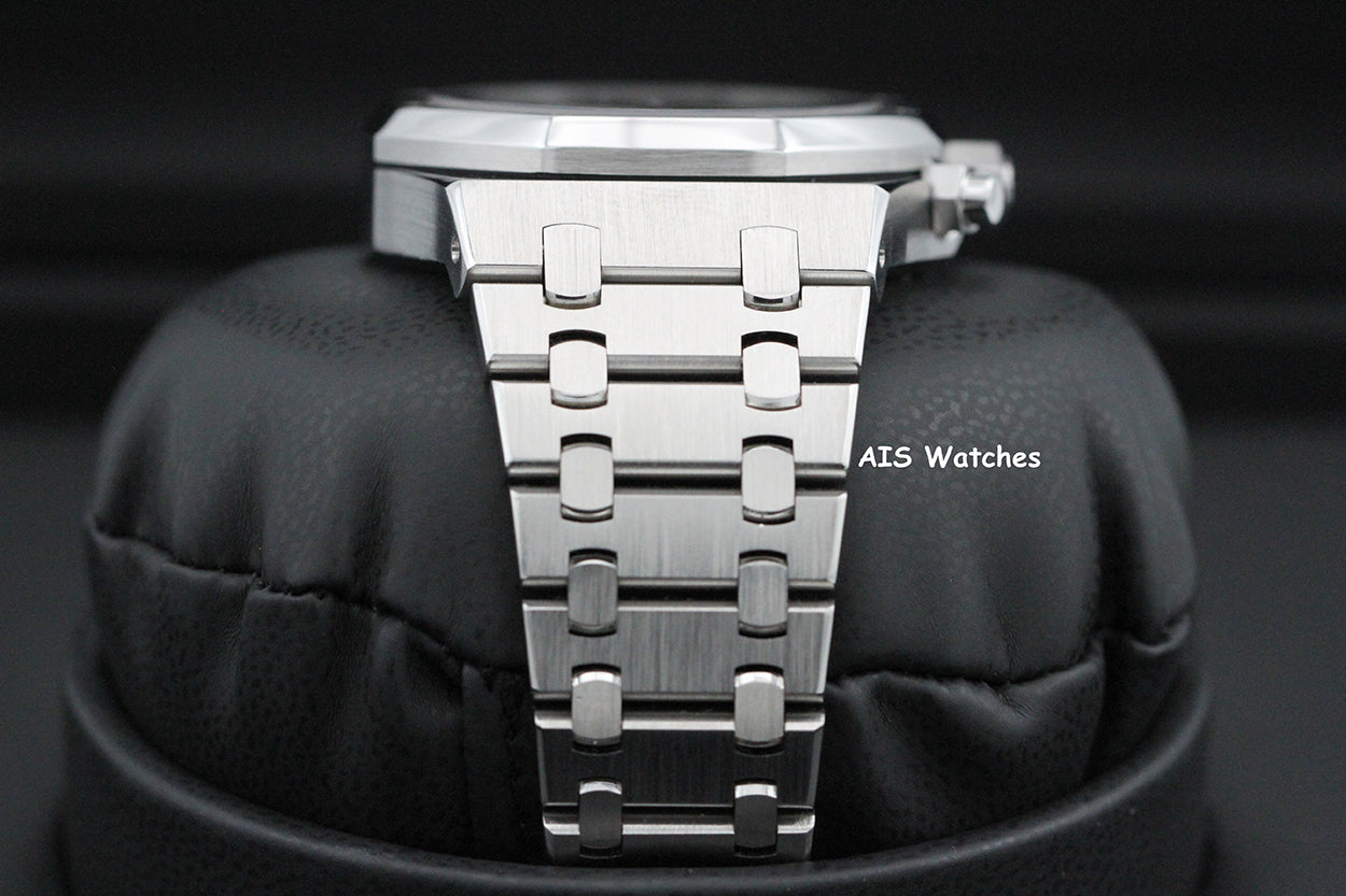 Audemars Piguet 25860ST.00.1110ST.01 Royal Oak Chronograph Blue Dial AP Archived Papers