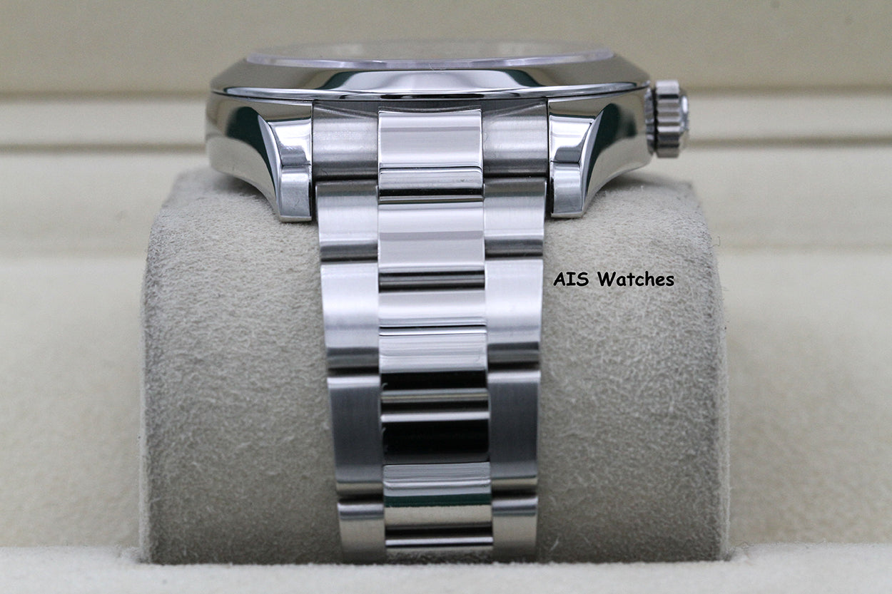 Rolex Milgauss 116400 White Dial M Serial Box & Papers