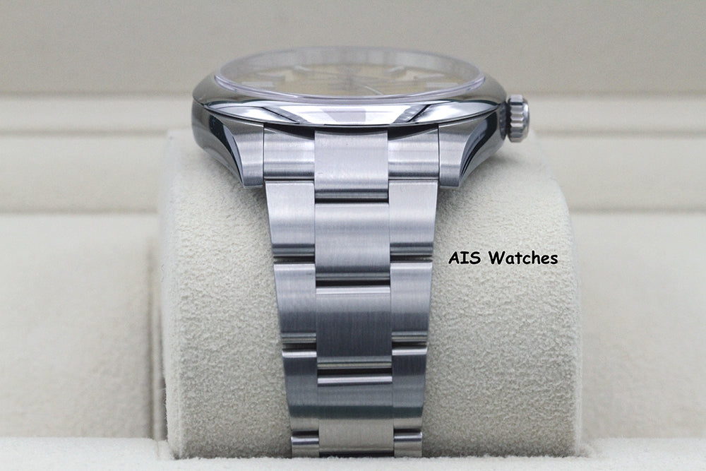 BNIB Rolex 124300 Oyster Perpetual 41 MM Yellow Dial Box & Papers