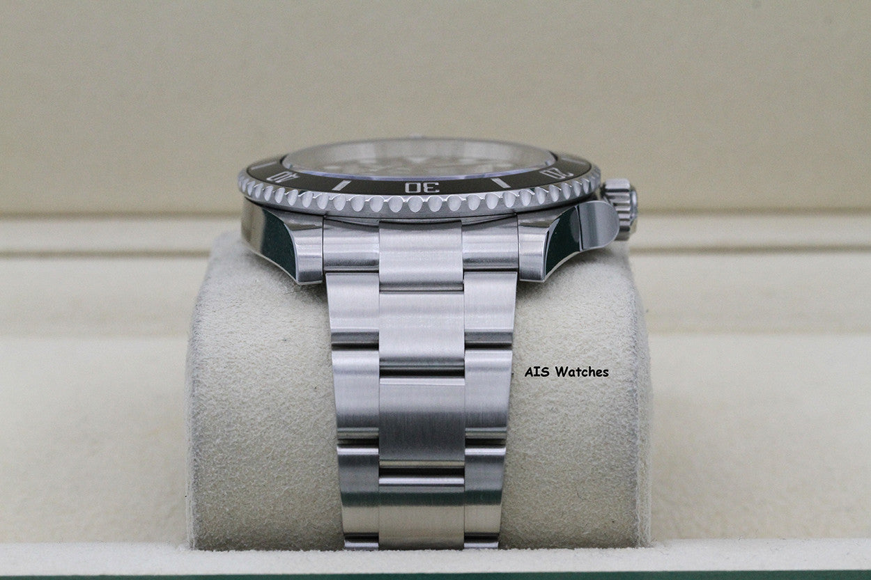 Rolex Submariner Ceramic No Date 124060 41MM 2020 Box & Paper
