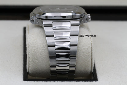Patek Philippe Nautilus 5726/1a Annual Calendar 40.50MM SS 2017 B&P
