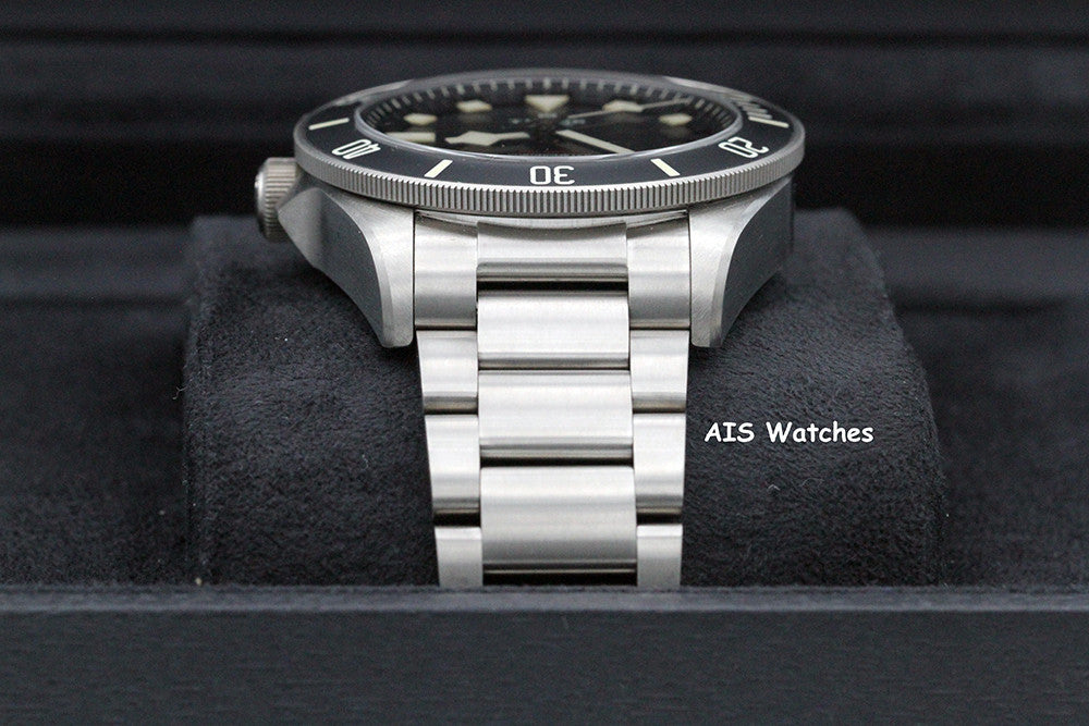 BNIB Tudor 25610TNL Pelagos Titanium LHD 42MM Box & Papers