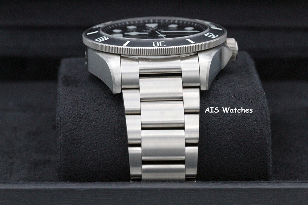 BNIB Tudor Pelagos 25600TN Black Dial Titanium Box & Papers - IN HOUSE MOVEMENT