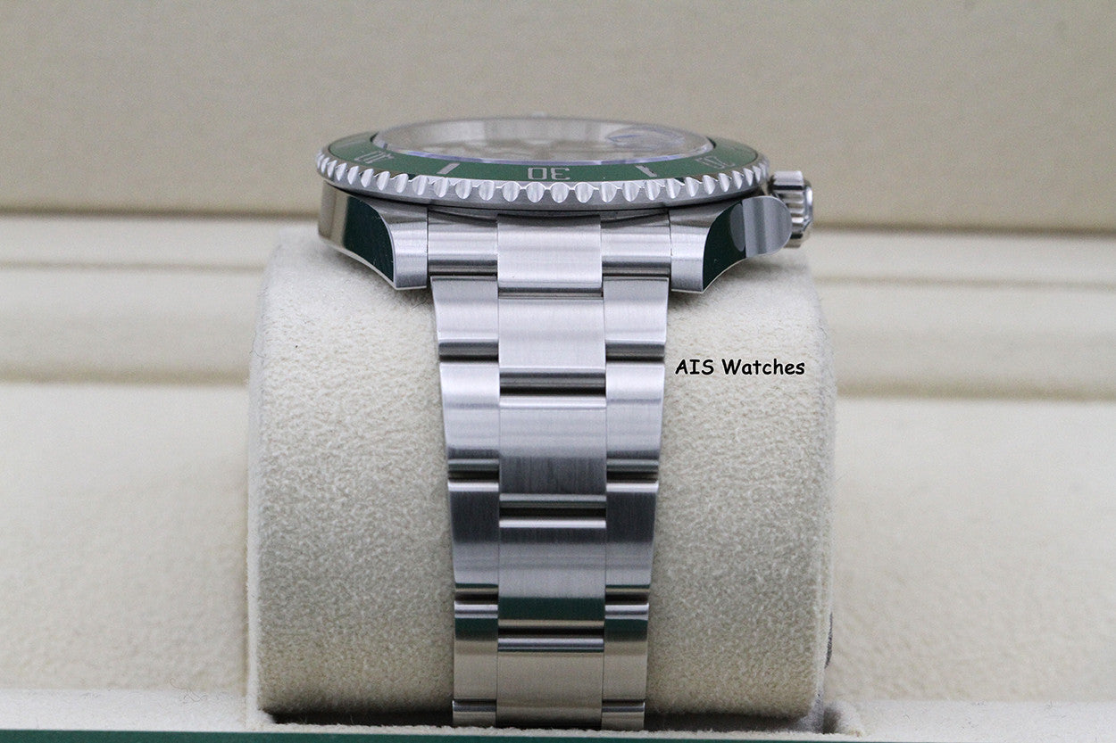 Rolex Submariner Date Ceramic Green Bezel 126610LV 41MM 2023 Box&Paper