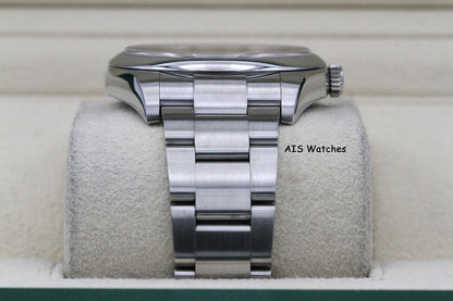 Rolex 114300 Oyster Perpetual 39MM Blue Dial 2018 Box & Paper