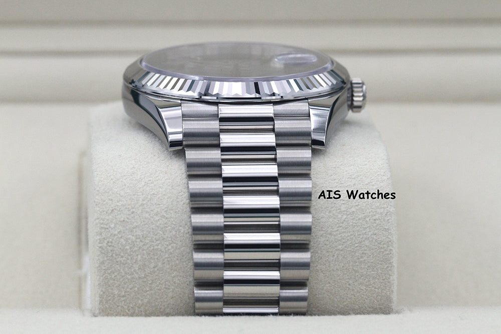BNIB Rolex 228239 DayDate 40MM DD40 White Gold Blue Roman Dial