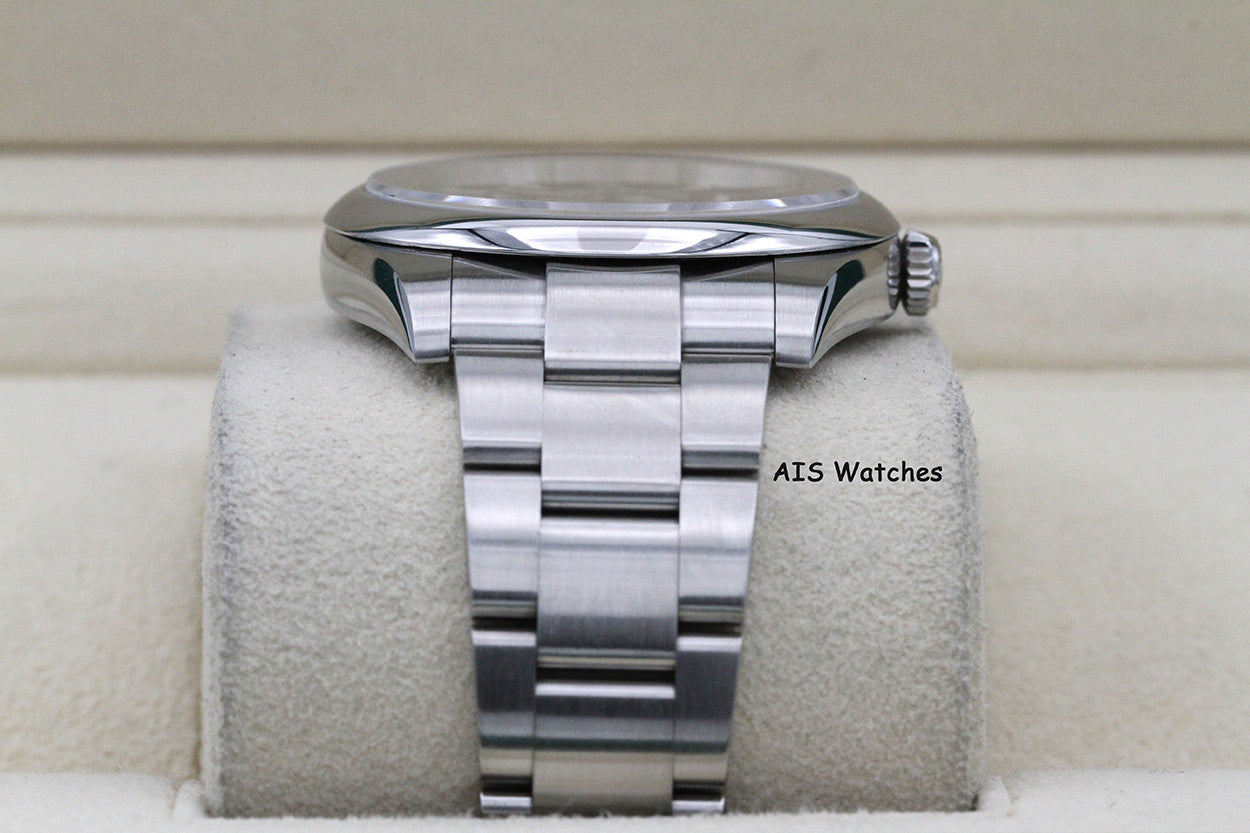 Rolex 124300 Oyster Perpetual 41 MM Black Dial 2022 Box & Papers