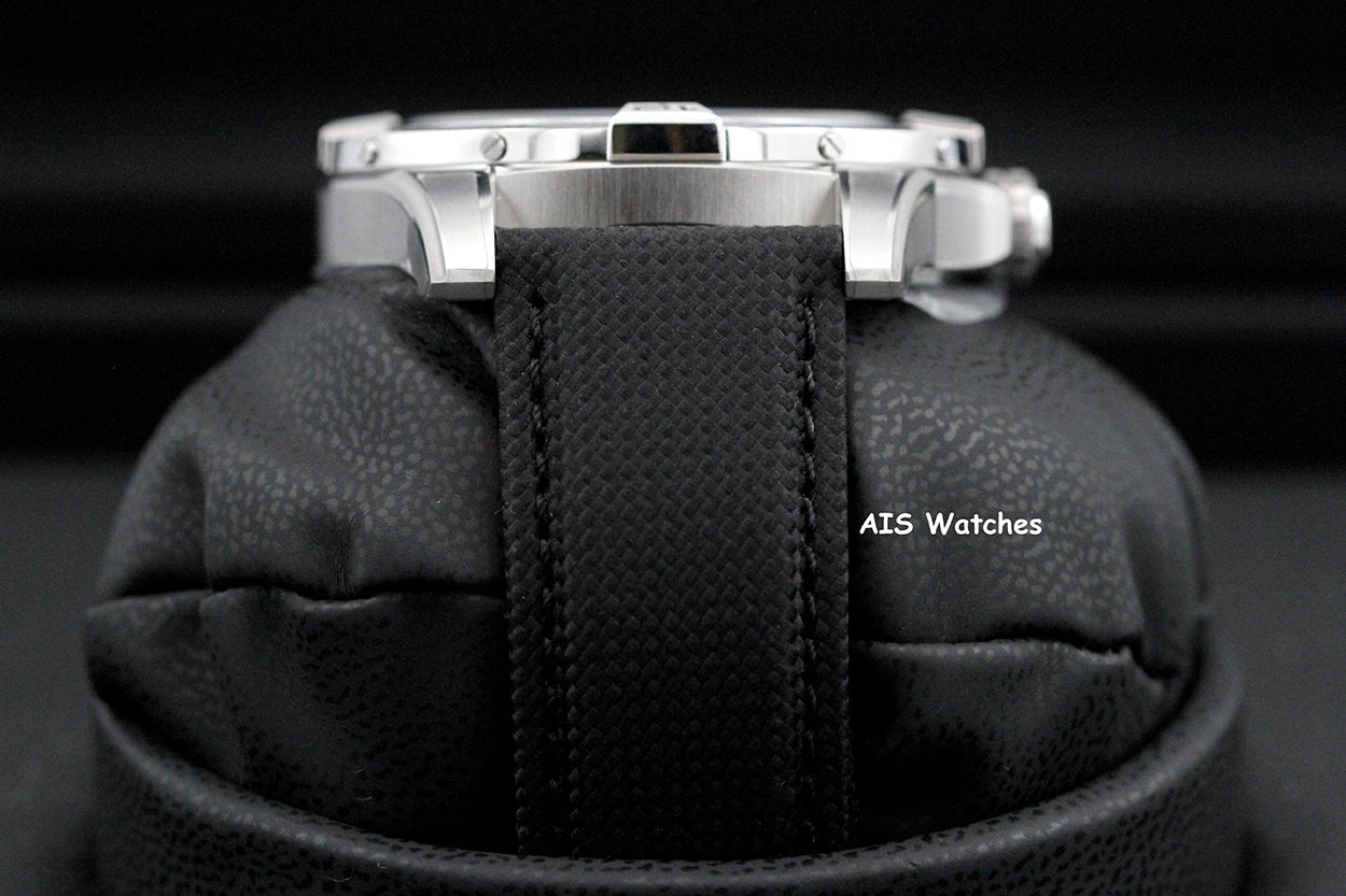 BNIB Breitling Avenger Automatic GMT A32320101B1X1 Black Dial Strap SS 44MM B&P