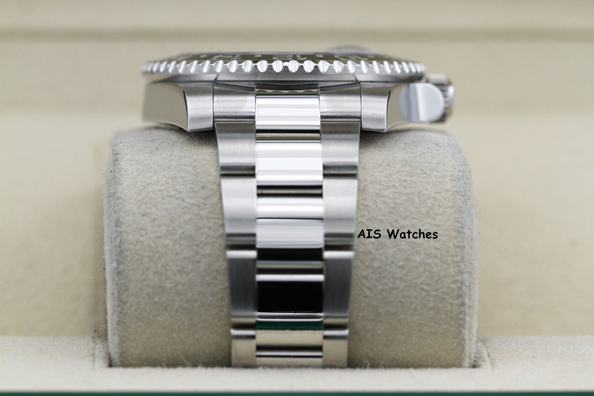 Rolex 116710LN GMT Master II Black Ceramic Insert 2016 Box & Papers