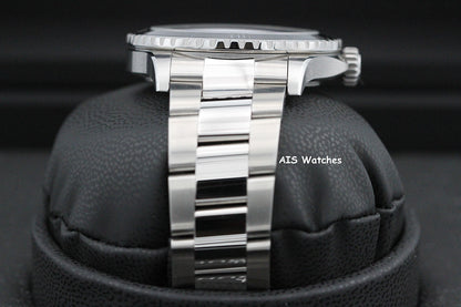Breitling SuperOcean A17375211B1A1 Automatic Black Dial 42MM Box & Papers