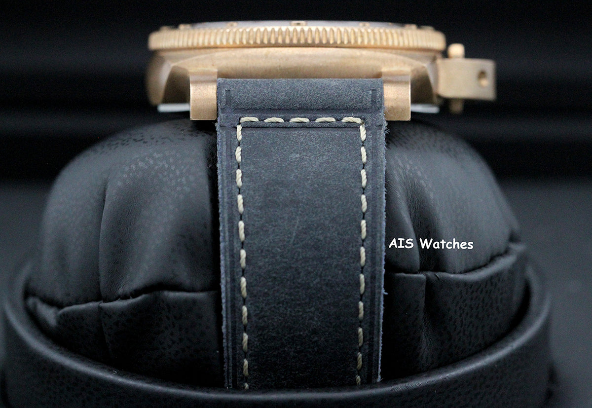 Panerai PAM 1074 Luminor Submersible 42 3 Days 42MM Box & Paper