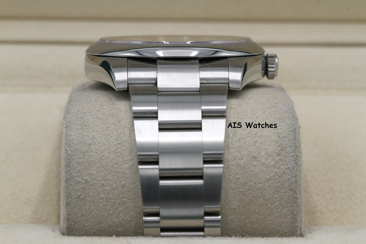 Rolex 124300 Oyster Perpetual 41 MM Black Dial 2022 Box & Papers