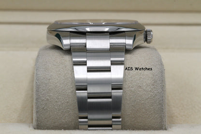 Rolex 124300 Oyster Perpetual 41 MM Black Dial 2022 Box & Papers