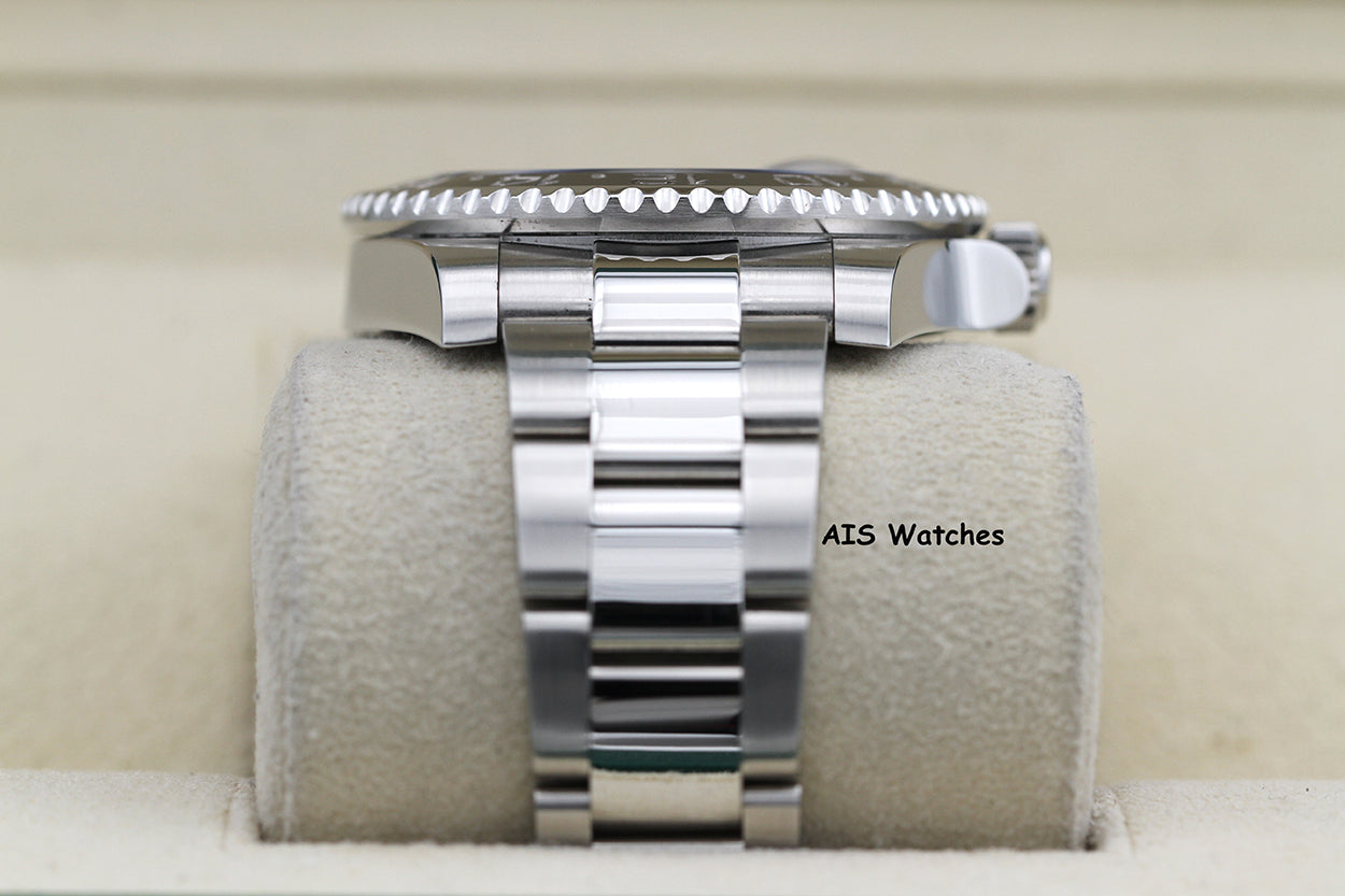 Rolex 116710LN GMT Master II Black Ceramic Insert 2016 Box & Papers
