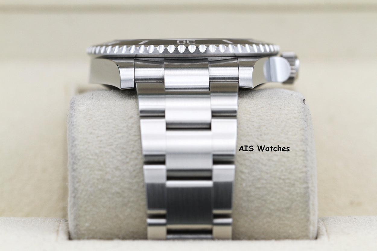 Rolex Submariner Ceramic No Date 124060 41MM 2022 Box & Papers