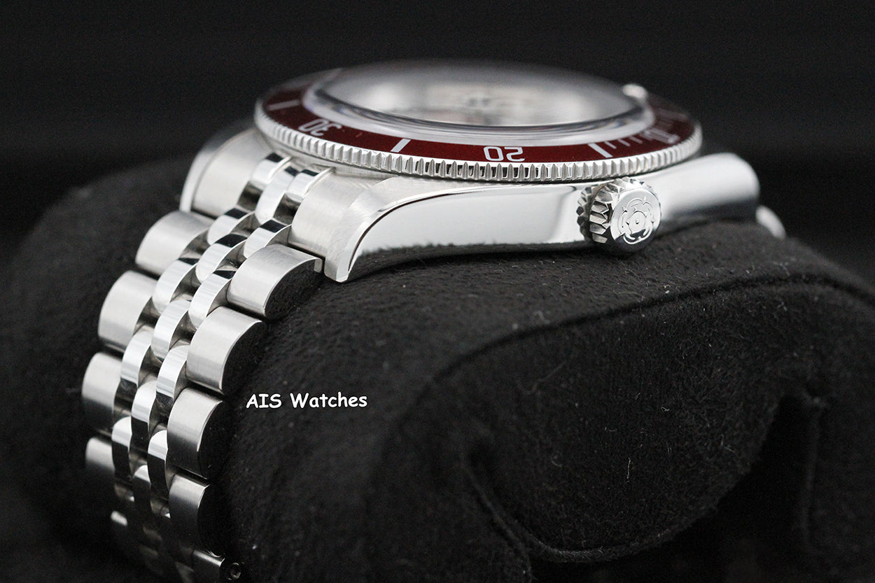 Tudor M7939A1A0RU Black Bay 58 Burgundy Dial SS Jubilee Bracelet B&P