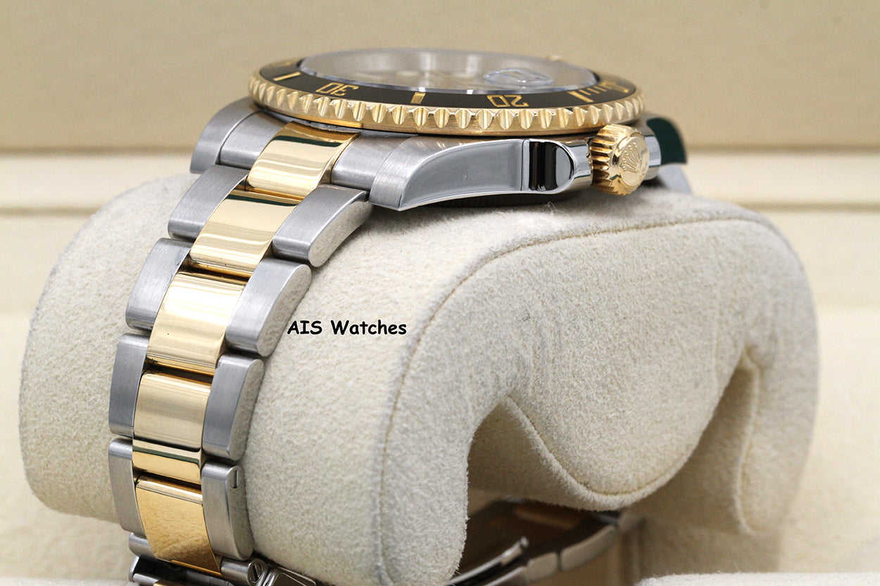 Rolex Submariner 18K YG/SS 116613LN Black Dial Ceramic 40MM 2015 B&P