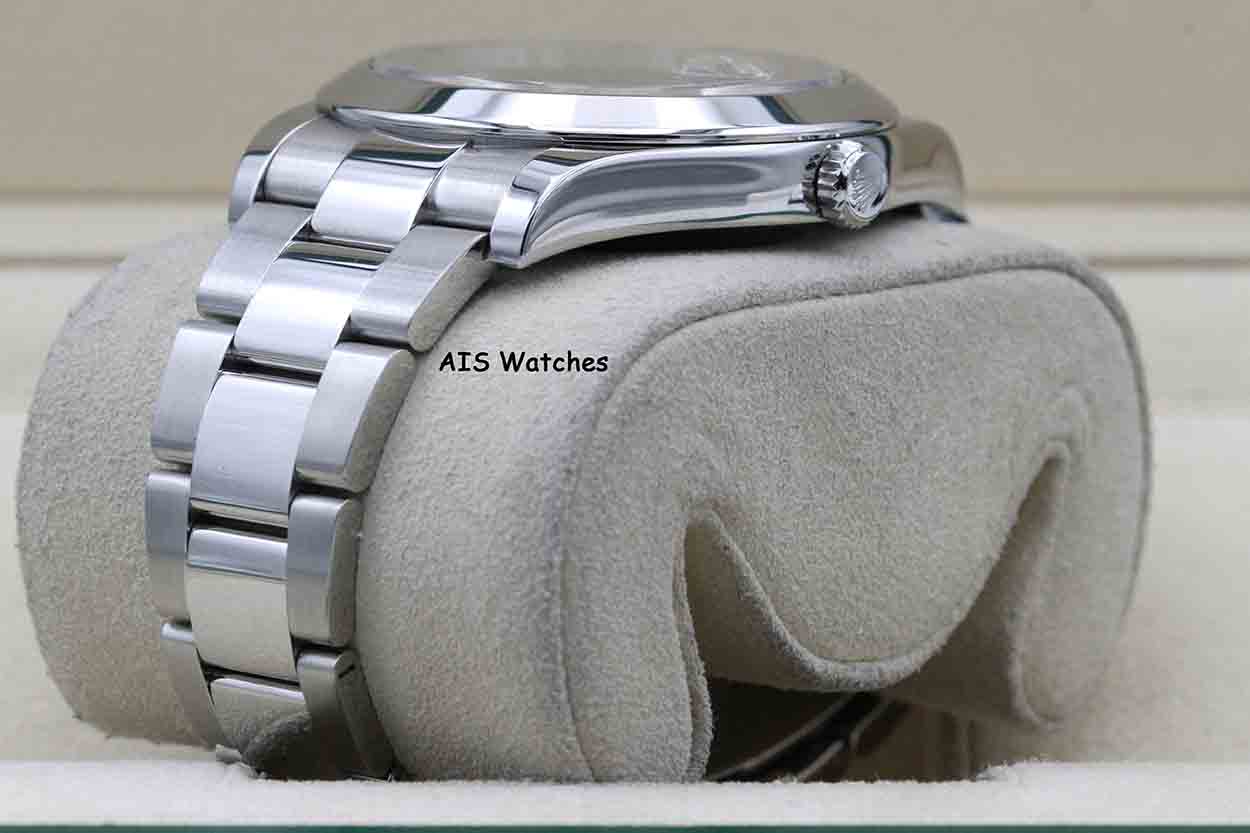 Rolex Datejust II 41MM 116300 Black Roman Dial Stainless Steel Box & Papers