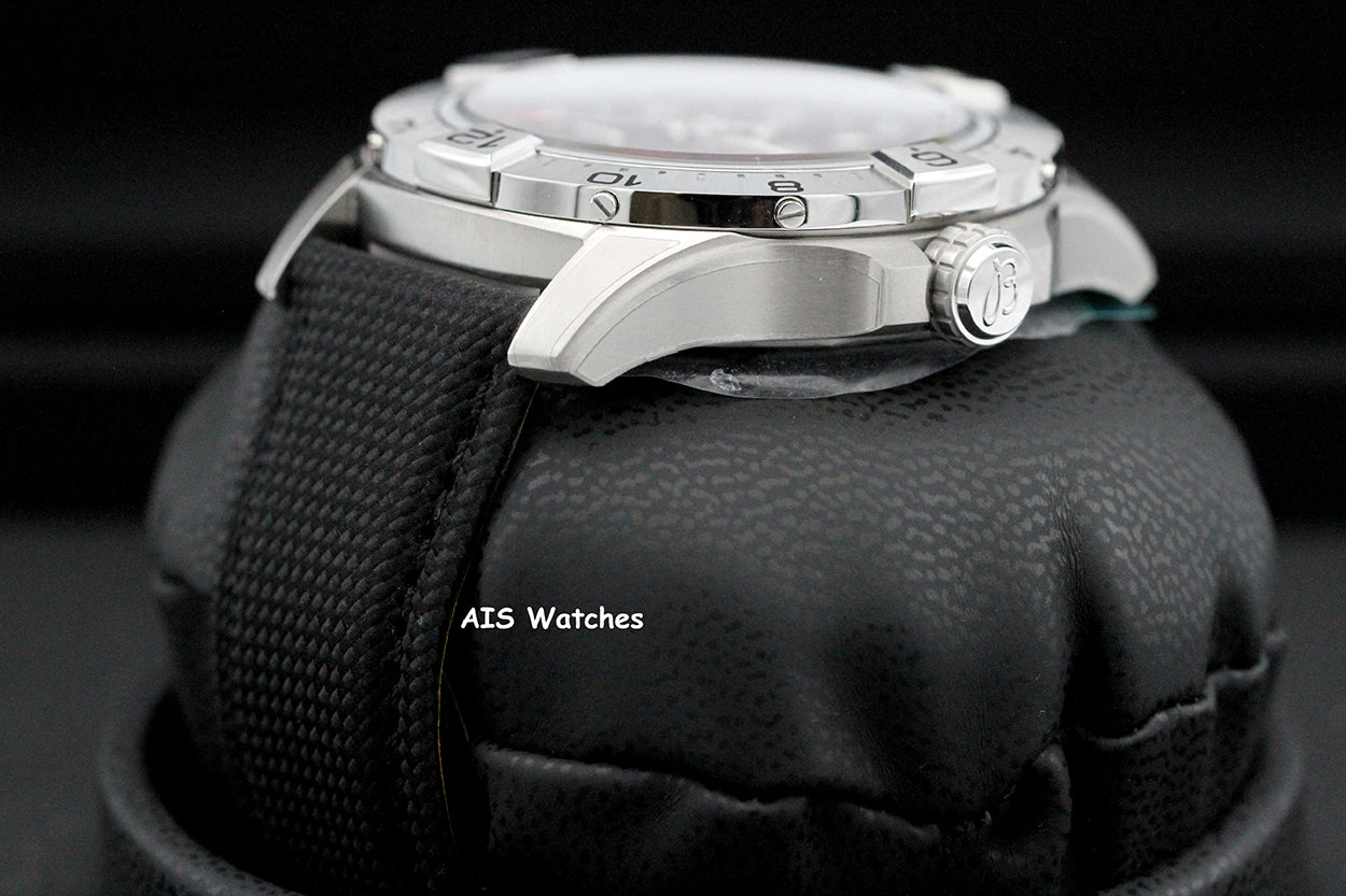 BNIB Breitling Avenger Automatic GMT A32320101B1X1 Black Dial Strap SS 44MM B&P