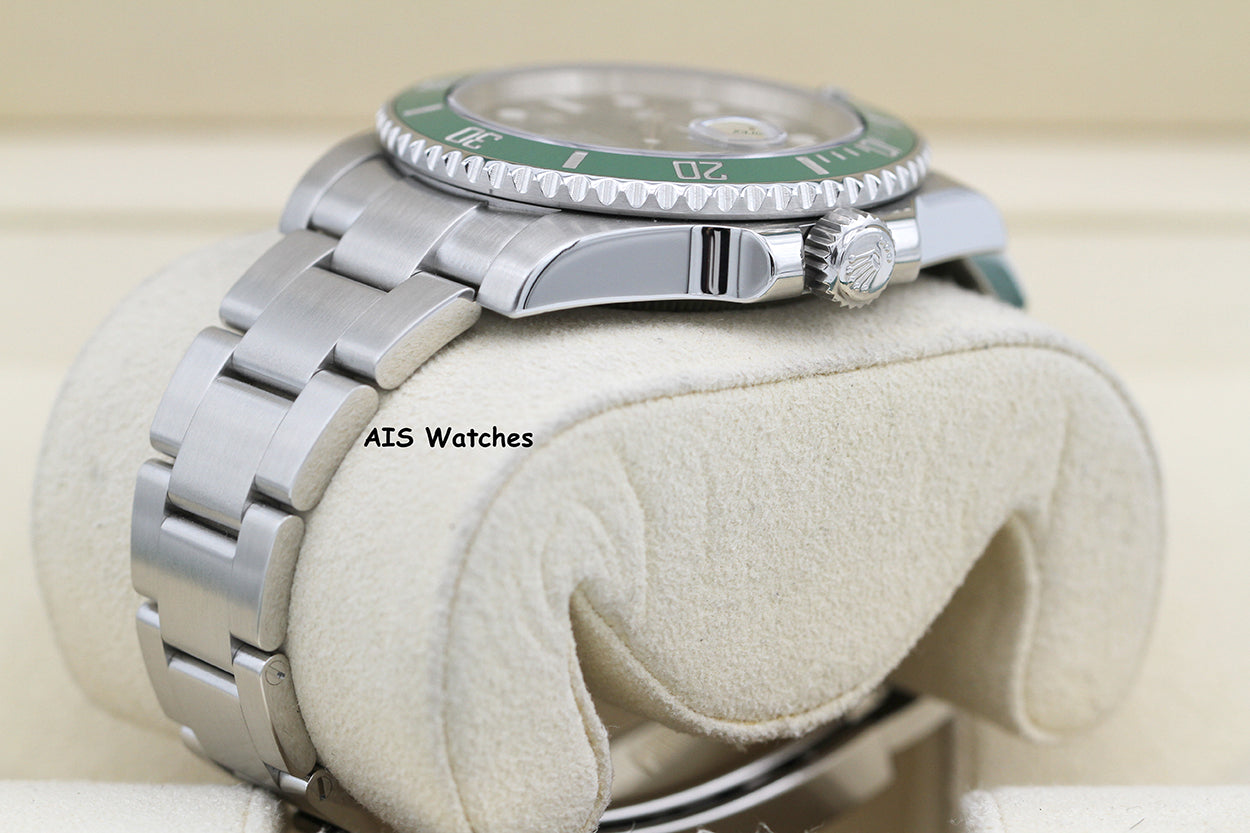 Rolex Submariner 116610LV HULK Green Dial and Ceramic Bezel Box & RSC Card 2022