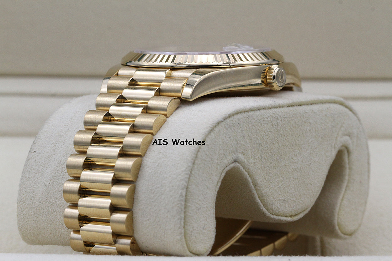 Rolex 228238 DayDate 40MM DD40 Yellow Gold Silver Roman Dial 2019 Box & Papers