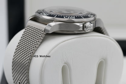 Omega Seamaster 300 Diver 007 James Bond 60th 210.30.42.20.03.002 42MM B&P