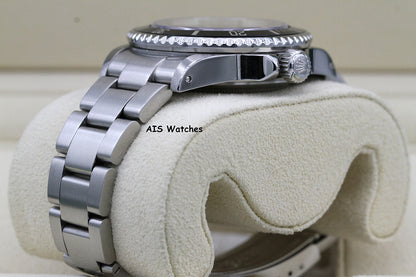 Rolex Sea Dweller 16660 TRIPLE 6 SD 8.3 Million Serial