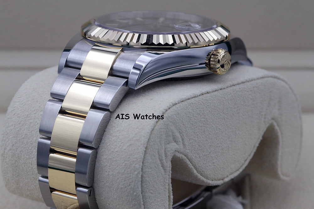 Rolex 326933 Sky-Dweller 18K Yellow Gold / Stainless Steel Black Dial B&P
