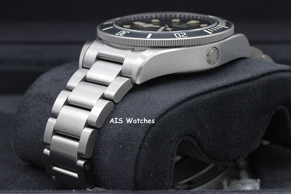 BNIB Tudor 25610TNL Pelagos Titanium LHD 42MM Box & Papers