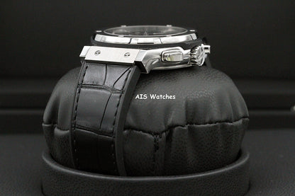 BNIB Hublot Classic Fusion 541.NX.1171.LR Chronograph Titanium Black Dial 42MM