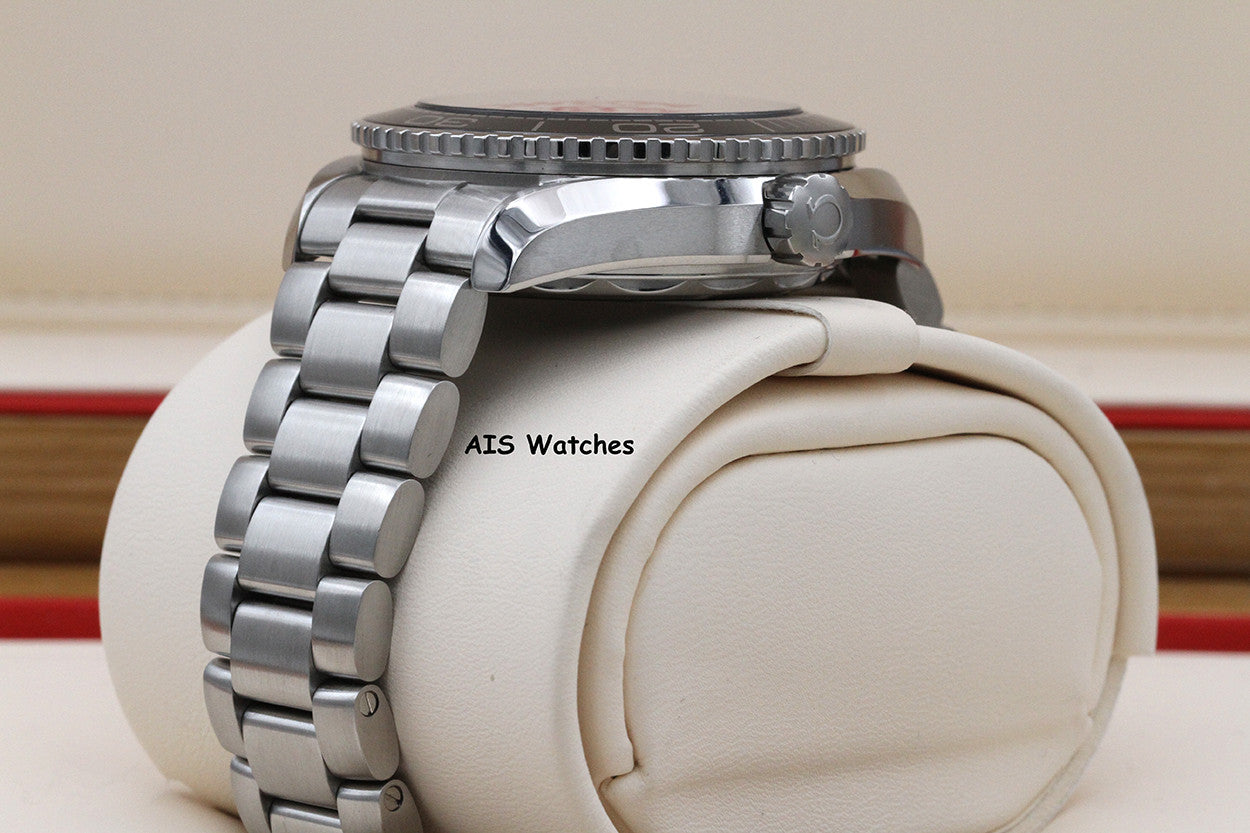 Omega Seamaster Planet Ocean 600M 215.30.44.21.01.001 43MM Black Dial B&P