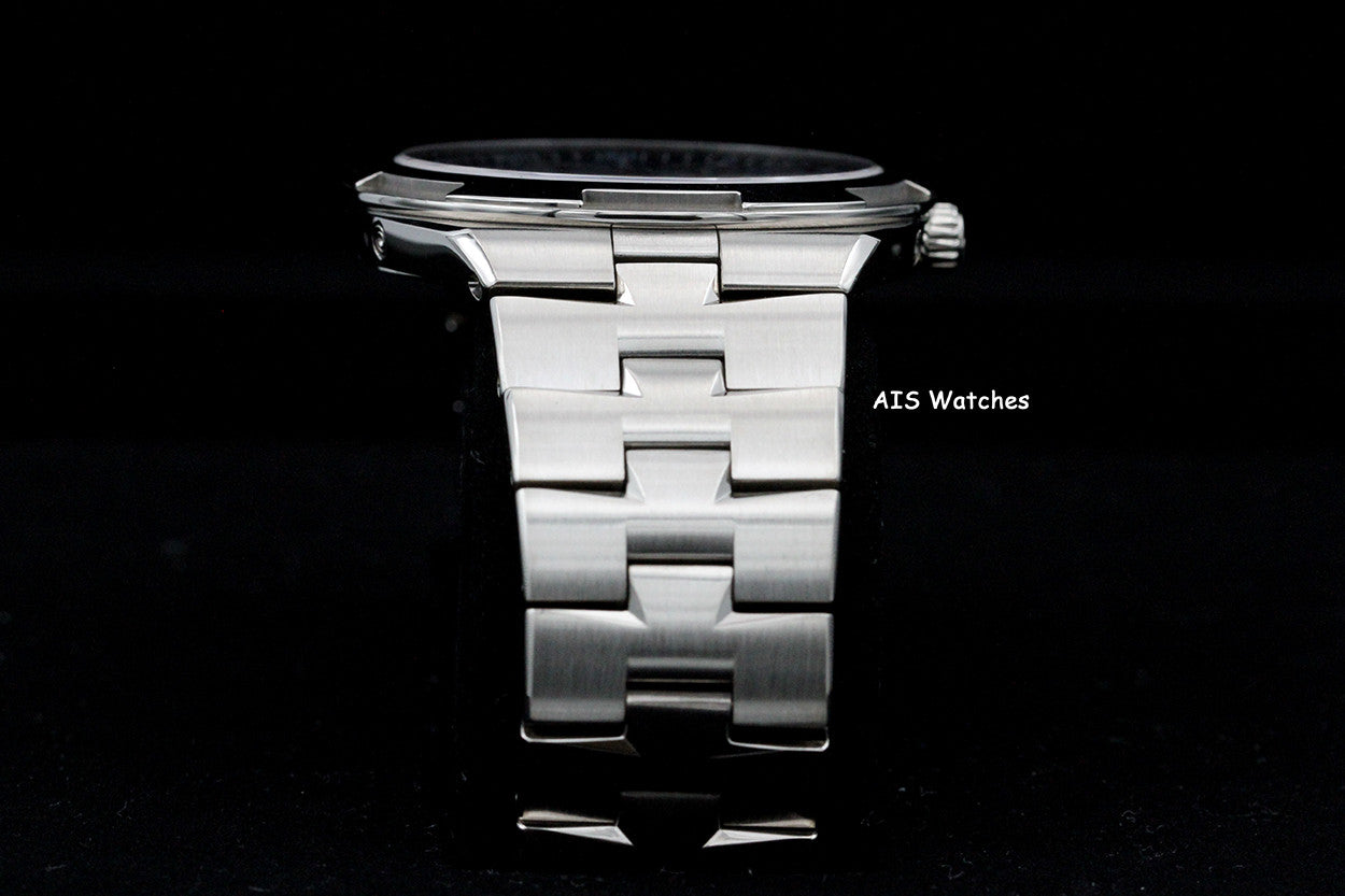 Vacheron Constantin Overseas Perpetual Calendar 4300V 18K WG Blue Dial B&P