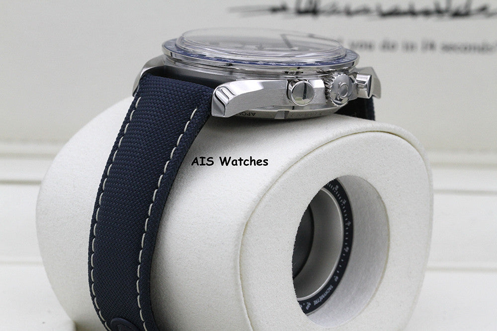 BNIB Omega SpeedMaster Moonwatch Apollo 13 Silver Snoopy 310.32.42.50.02.001 B&P
