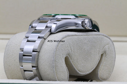 Rolex Milgauss 116400GV Black Dial / Green Crystal 2021 Box & Papers