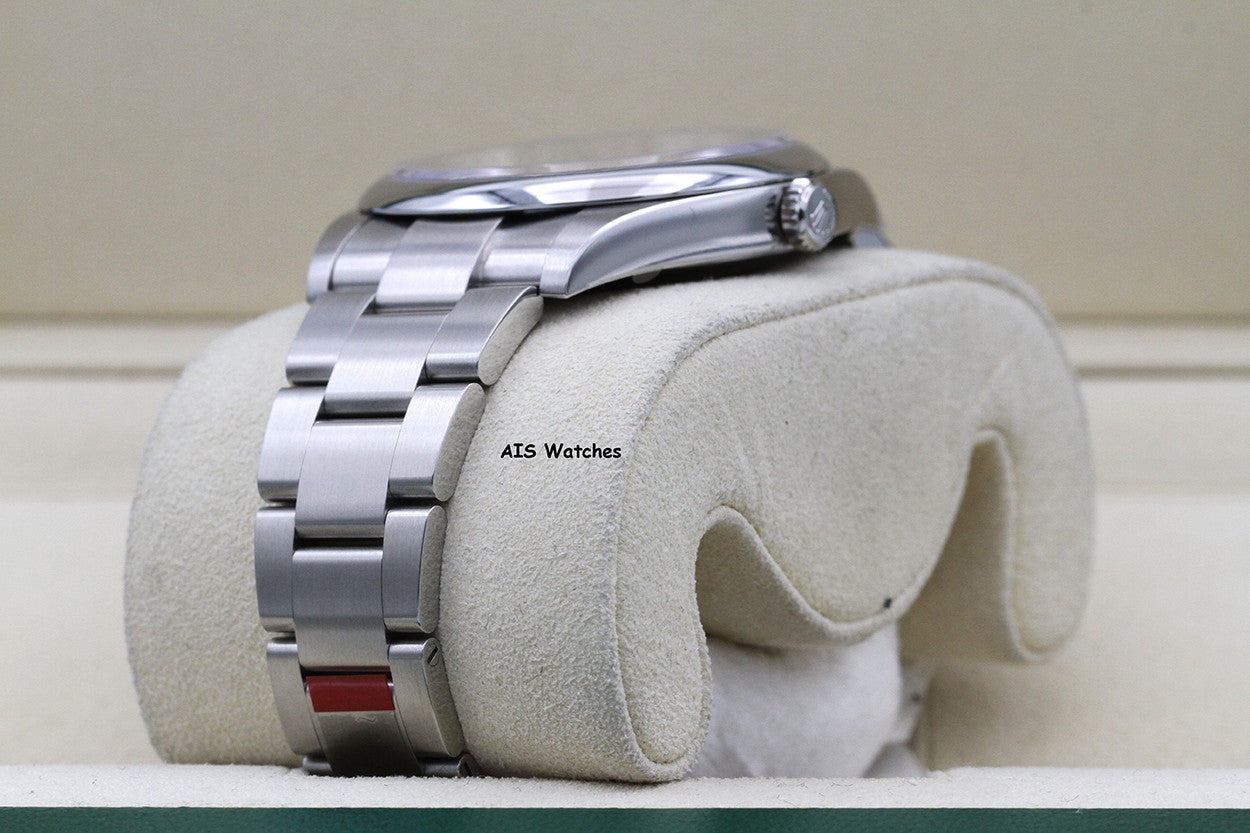 BNIB/NOS Rolex 124300 Oyster Perpetual 41 MM Green Dial Box & Paper
