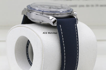 BNIB Omega SpeedMaster Moonwatch Apollo 13 Silver Snoopy 310.32.42.50.02.001 BP