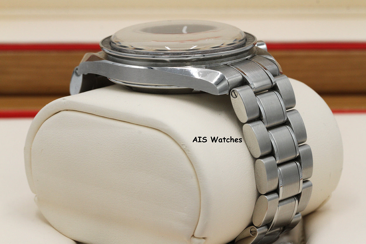 Omega SpeedMaster MoonWatch Racing TIN TIN 311.30.42.30.01.004 Box & Paper