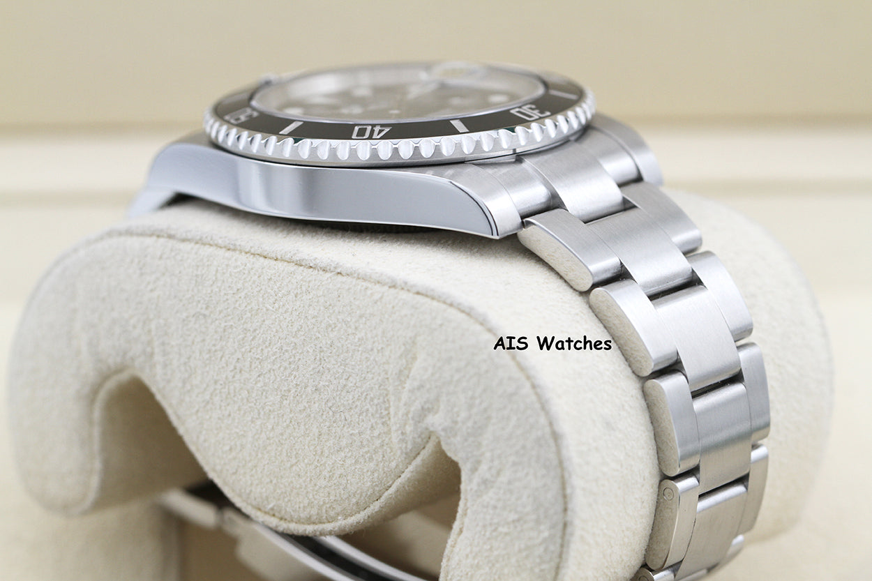 Rolex 116610LN Submariner Date 40MM Black Ceramic Bezel 2017 Box & Papers