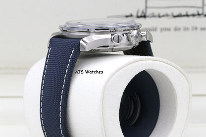 BNIB Omega SpeedMaster Moonwatch Apollo 13 Silver Snoopy 310.32.42.50.02.001 BP