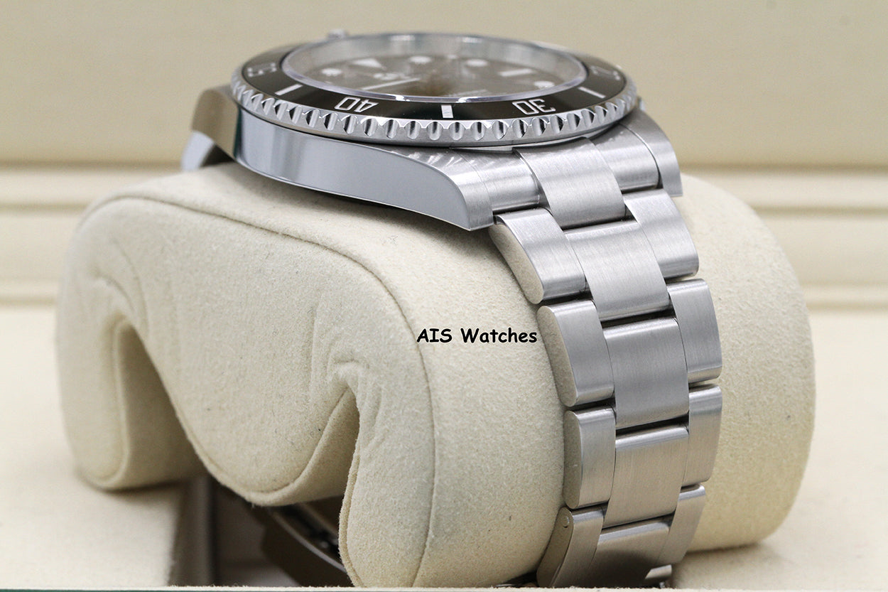 Rolex Submariner Ceramic No Date 124060 41MM 2025 Box & Paper