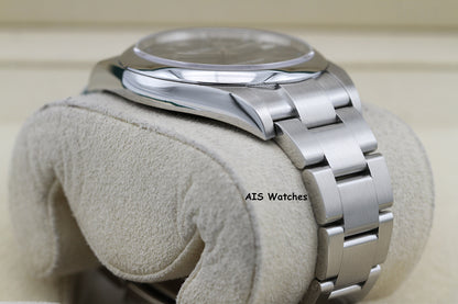 Rolex 114300 Oyster Perpetual 39MM Rhodium Dial 2018 Box & Papers