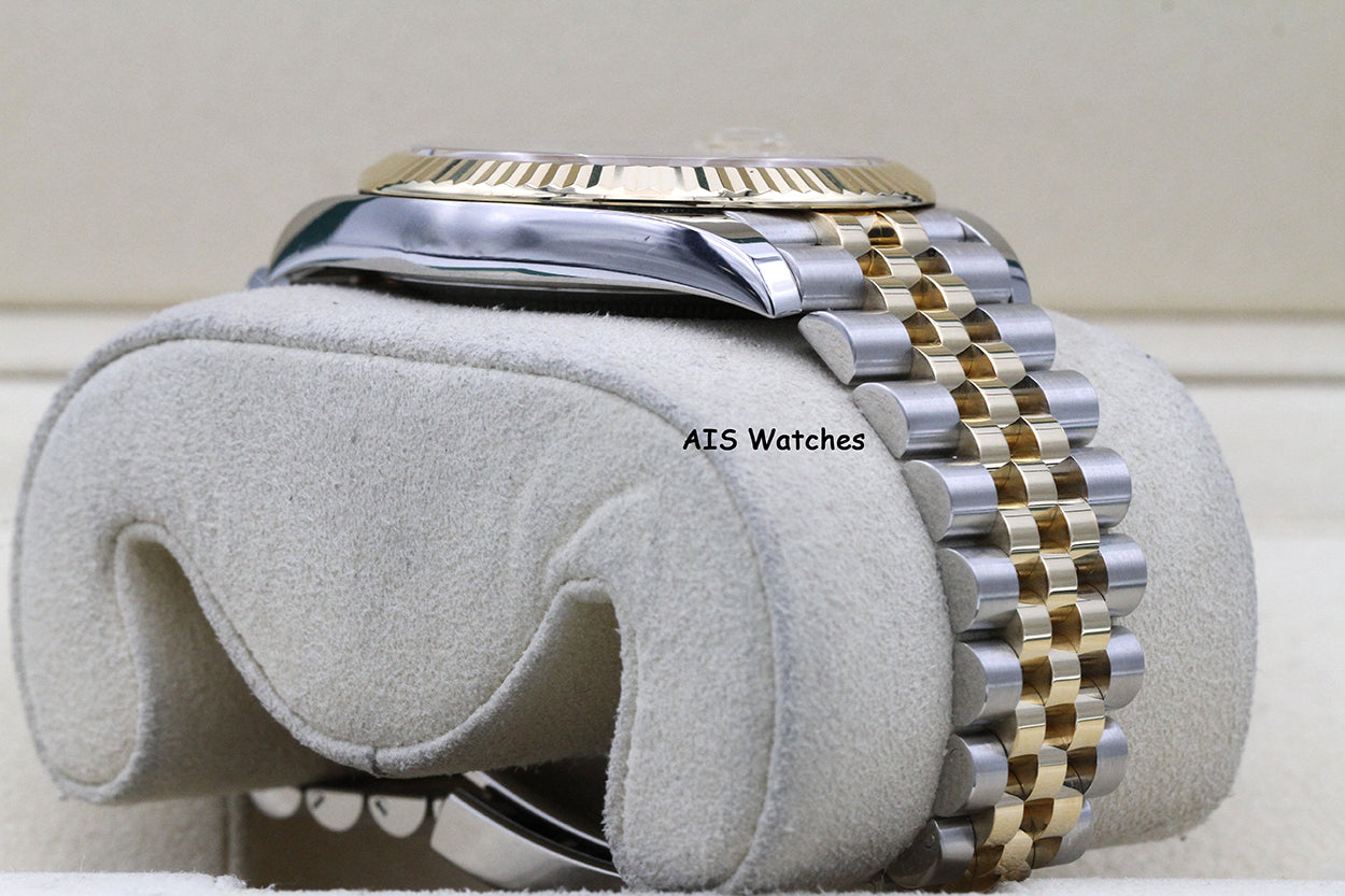 Rolex 126333 DateJust 41MM 18K YG/SS Champagne Stick Dial Jubilee Bracelet B&P