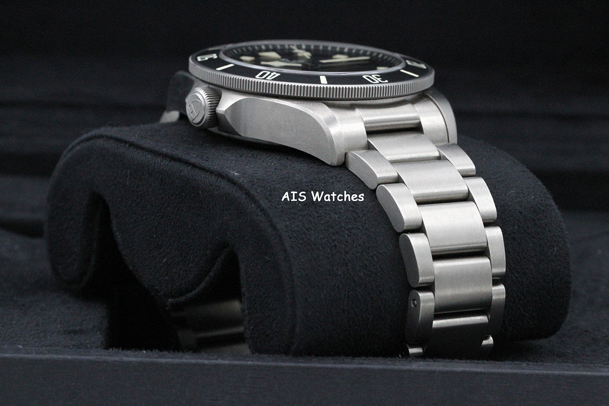 Tudor 25610TNL Pelagos Titanium LHD 42MM 2018 Box & Paper