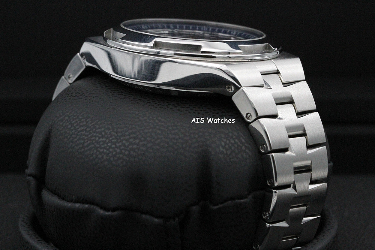 Vacheron Constantin Overseas Chronograph 42.5MM Blue 5500V/110A-B148 Box & Paper