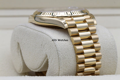 BNIB Rolex 228238 DayDate 40MM DD40 Yellow Gold Green Roman Dial B&P