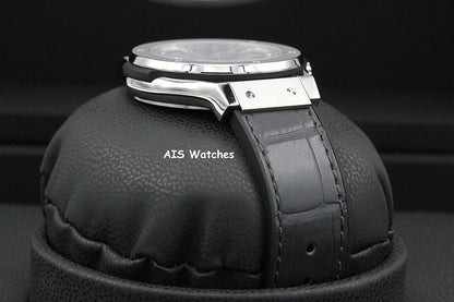 BNIB Hublot Classic Fusion Titanium 565.NX.7071.RX Racing Grey Rhodium Dial 38MM